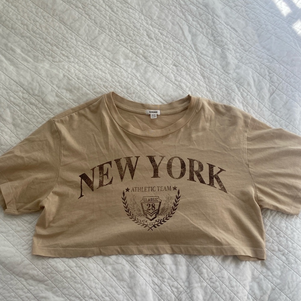 Tan New York Cropped T-shirt